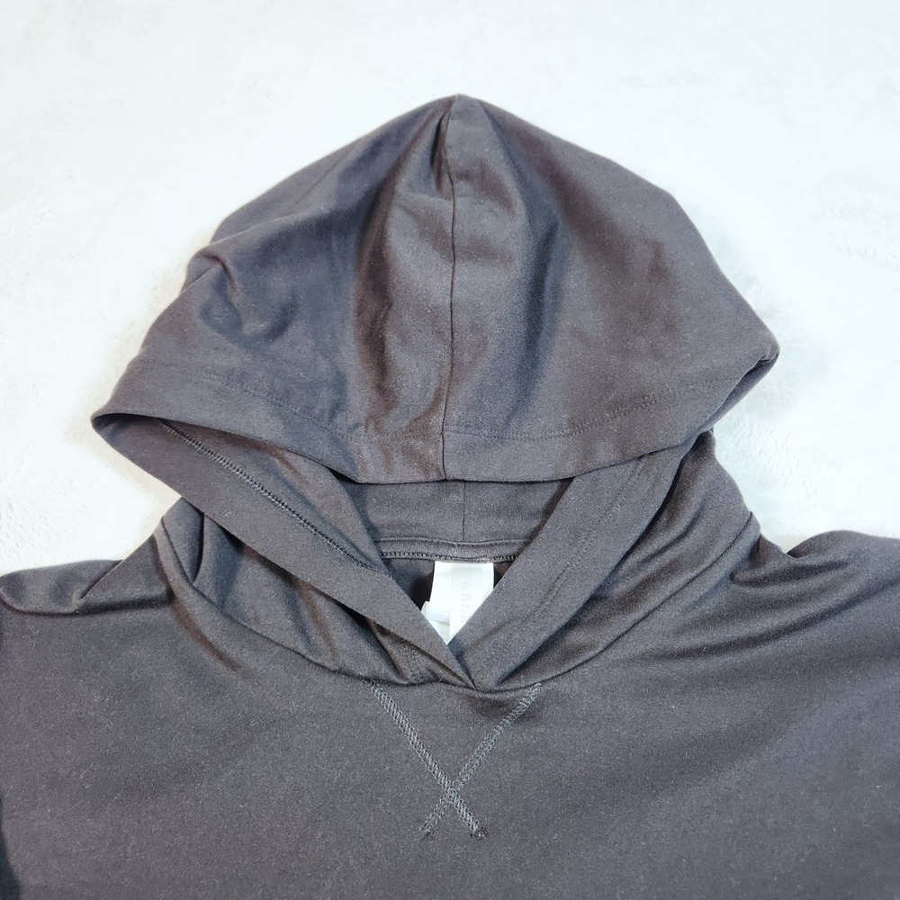 Fabletics Cropped Hoodie Women Size M Black Pullover Pockets Activewear Stretchy - Picture 5 of 10